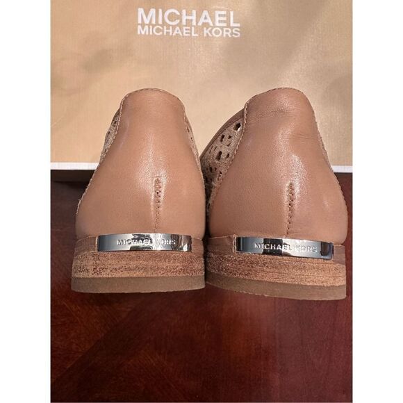 “MICHAEL Kors sunny lace up Vachetta leather  laser cut toe oxfords size 6 - Picture 5 of 7